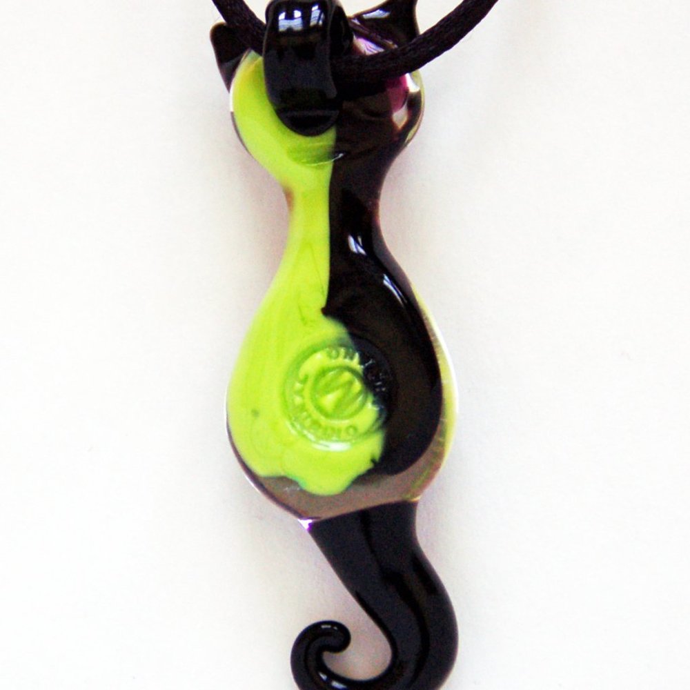 Murano Glass Cat Pendant Green 24 K Gold Leaf - Picture 2 of 3